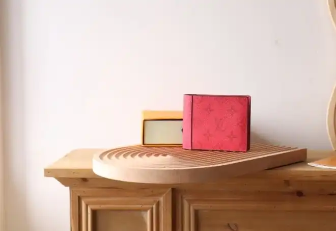 LV Wallets 4178D-0190