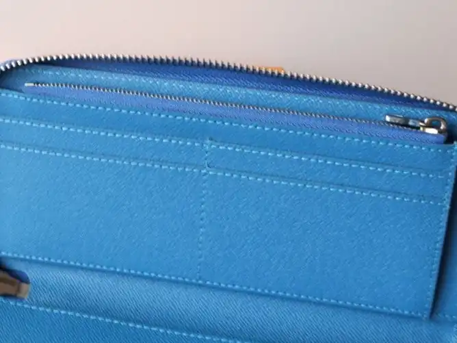 LV Wallets 4178D-0192
