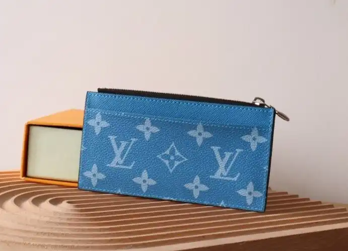 LV Wallets 4178D-0196