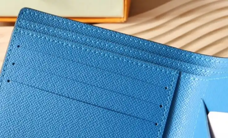 LV Wallets 4178D-0199