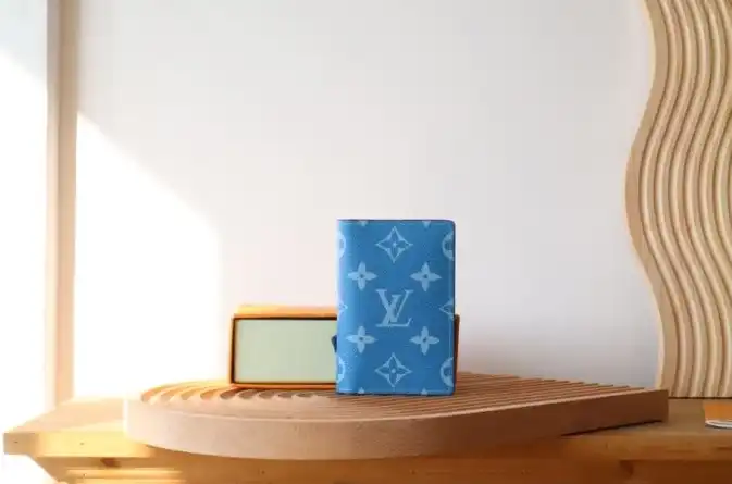 LV Wallets 4178D-0200