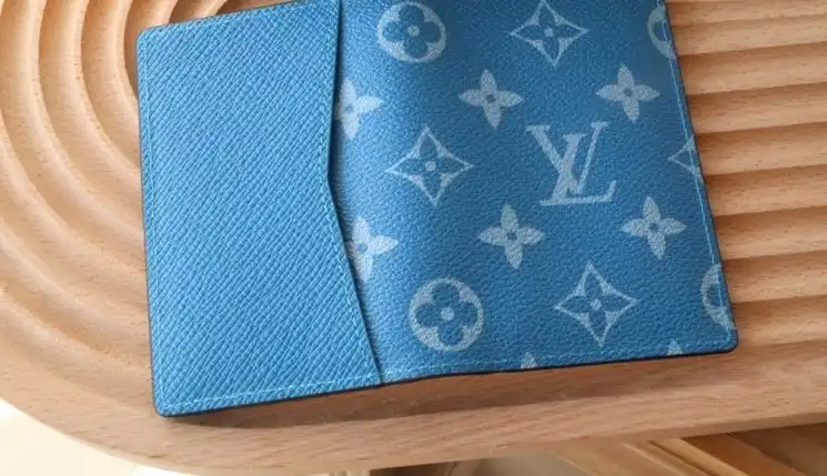LV Wallets 4178D-0200