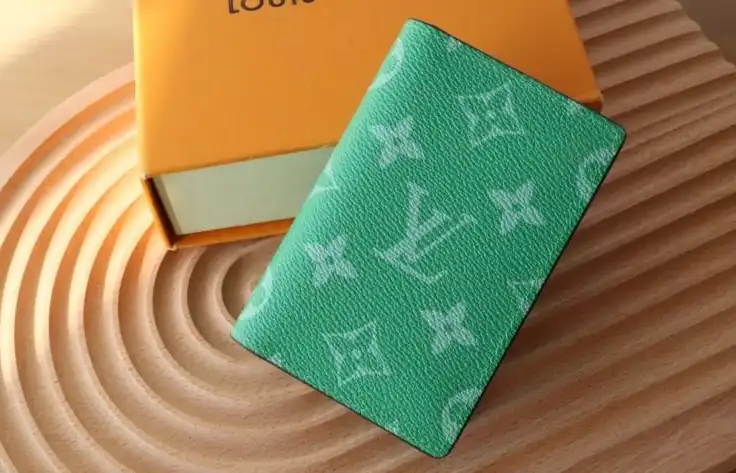 LV Wallets 4178D-0201