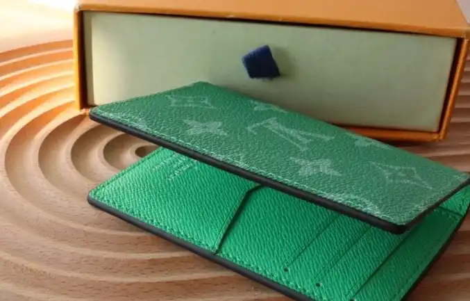 LV Wallets 4178D-0201