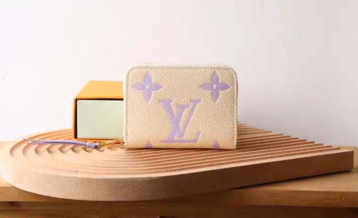 LV Wallets 4178F-0001