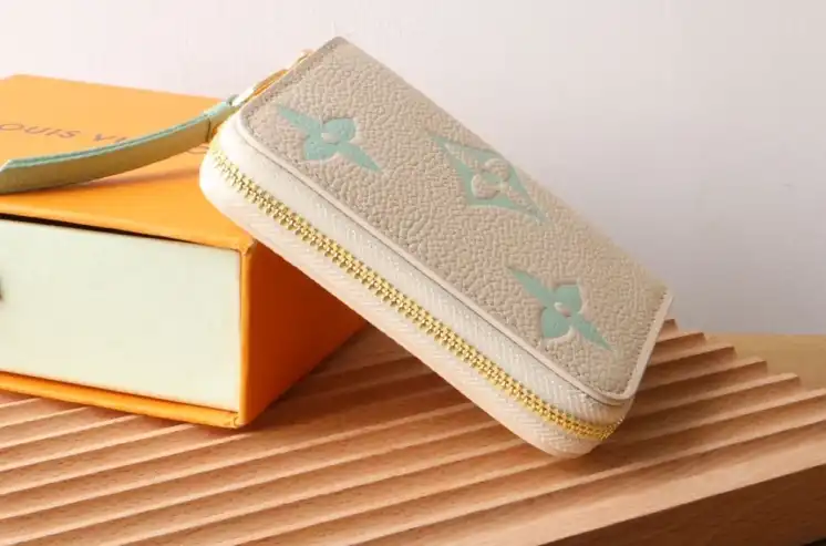 LV Wallets 4178F-0002