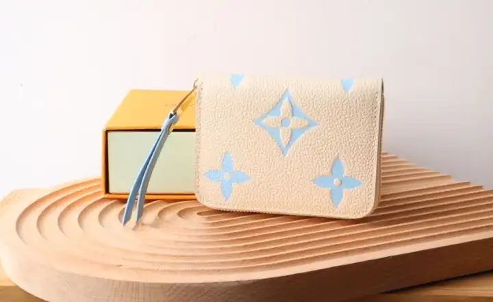 LV Wallets 4178F-0003