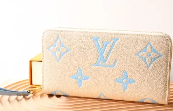 LV Wallets 4178F-0005