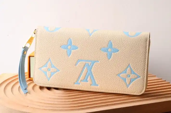 LV Wallets 4178F-0005