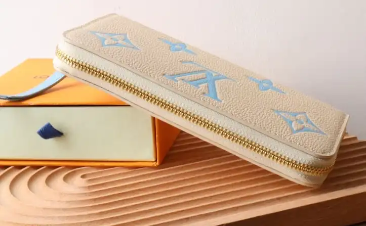 LV Wallets 4178F-0005
