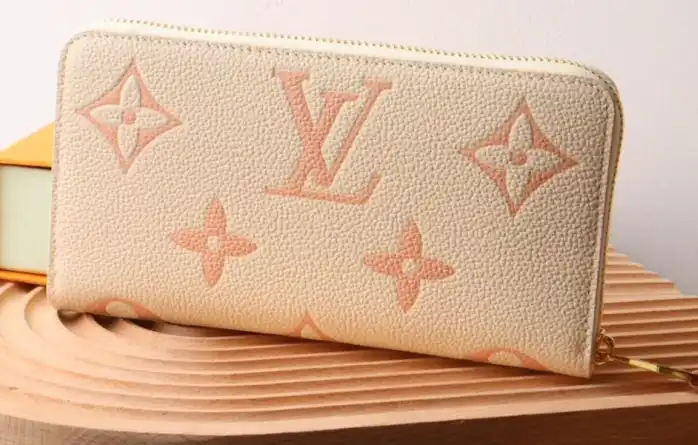 LV Wallets 4178F-0006