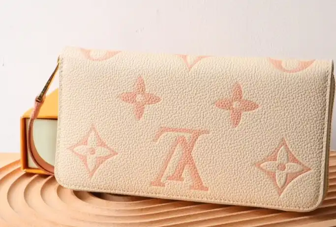 LV Wallets 4178F-0006