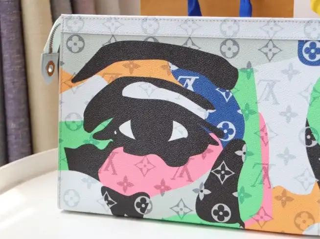 LV Clutch Bags 4178F-0010
