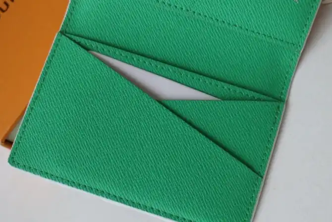 LV Wallets 4178F-0013