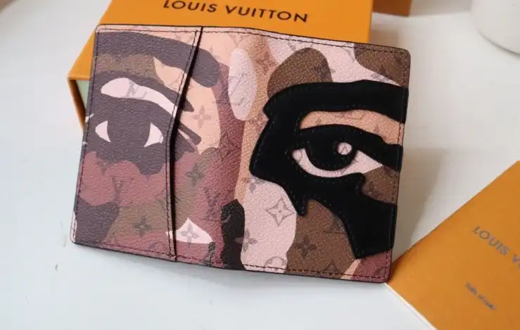LV Wallets 4178F-0014