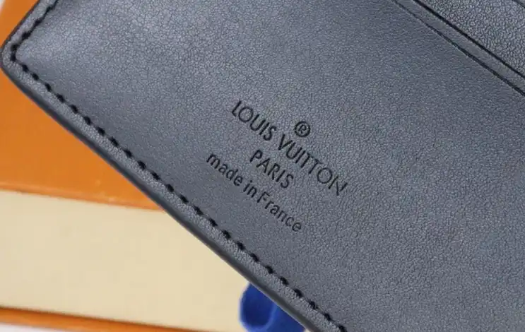 LV Wallets 4178F-0019