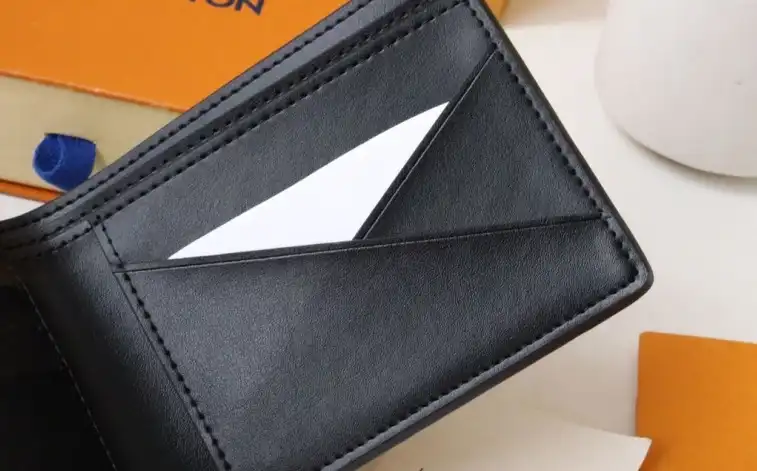 LV Wallets 4178F-0019