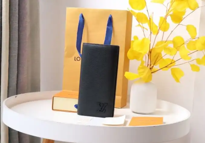 LV Wallets 4178F-0020