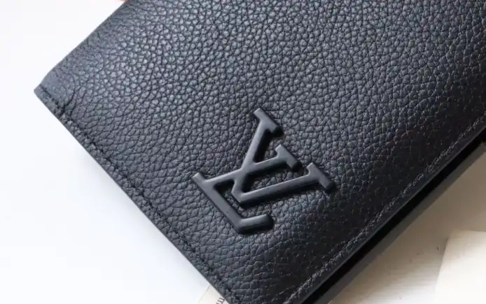 LV Wallets 4178F-0020