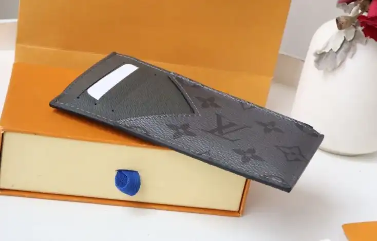 LV Wallets 4178F-0023