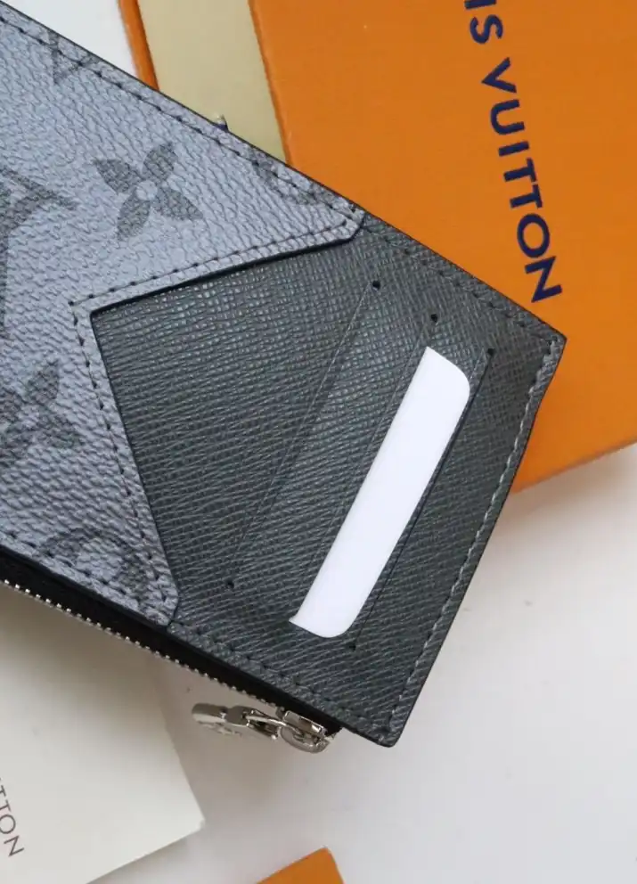 LV Wallets 4178F-0023