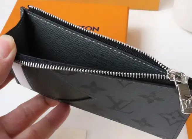 LV Wallets 4178F-0023