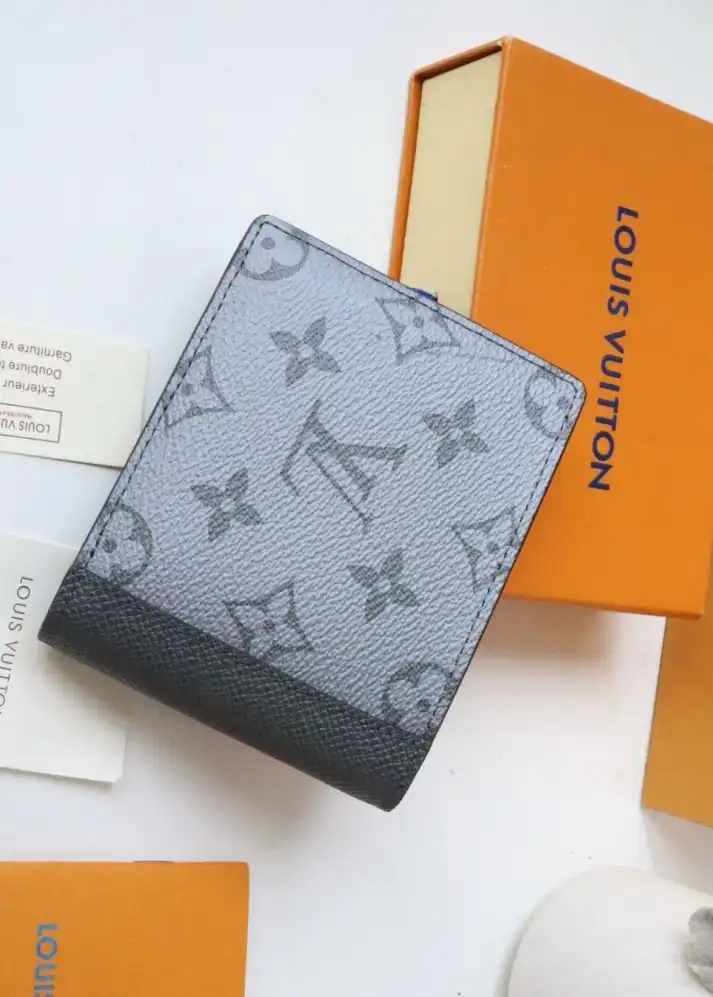 LV Wallets 4178F-0024