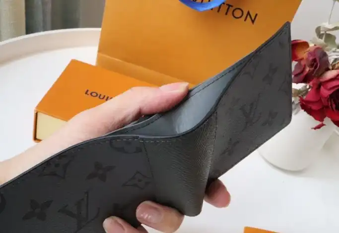 LV Wallets 4178F-0024