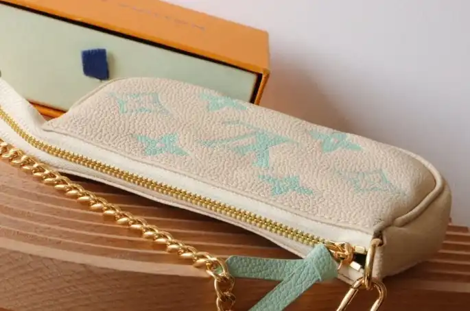 LV Clutch Bags 4178F-0026