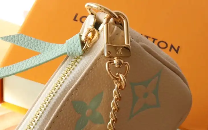 LV Clutch Bags 4178F-0026