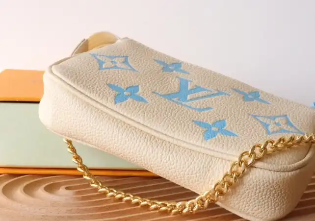 LV Clutch Bags 4178F-0027