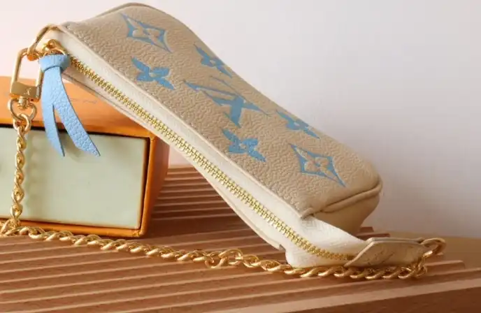 LV Clutch Bags 4178F-0027