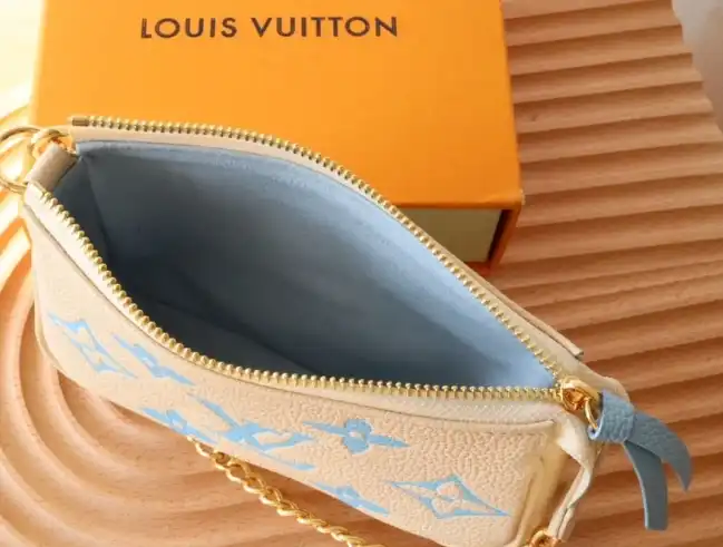 LV Clutch Bags 4178F-0027