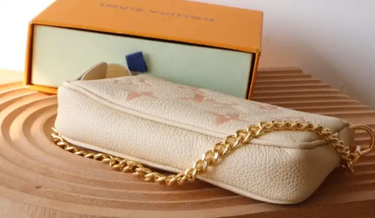 LV Clutch Bags 4178F-0028
