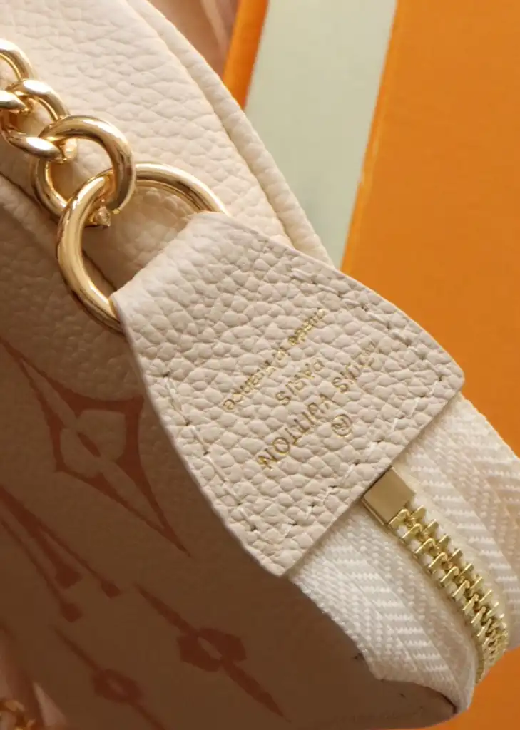 LV Clutch Bags 4178F-0028