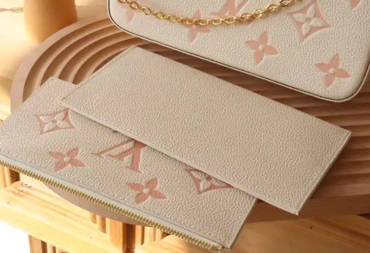 LV Wallets 4178F-0030