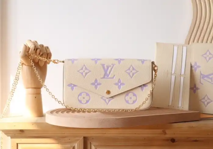 LV Wallets 4178F-0031