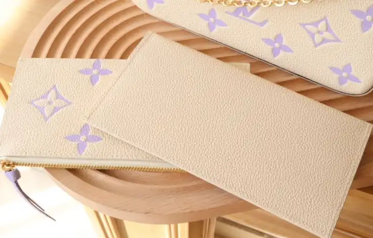 LV Wallets 4178F-0031