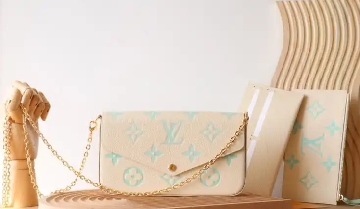 LV Wallets 4178F-0032