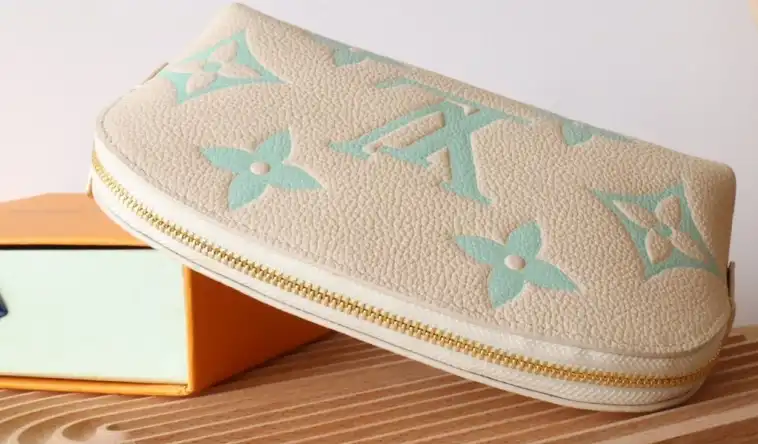 LV Clutch Bags 4178F-0035