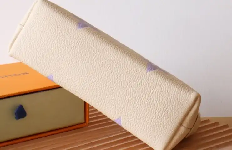 LV Clutch Bags 4178F-0037