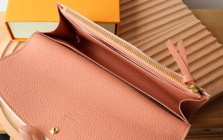 LV Wallets 4178F-0043