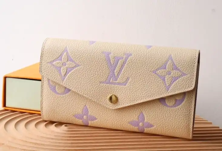 LV Wallets 4178F-0046
