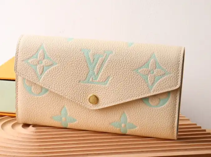 LV Wallets 4178F-0047
