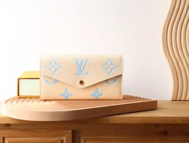 LV Wallets 4178F-0049