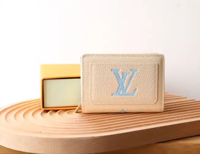 LV Wallets 4178F-0052