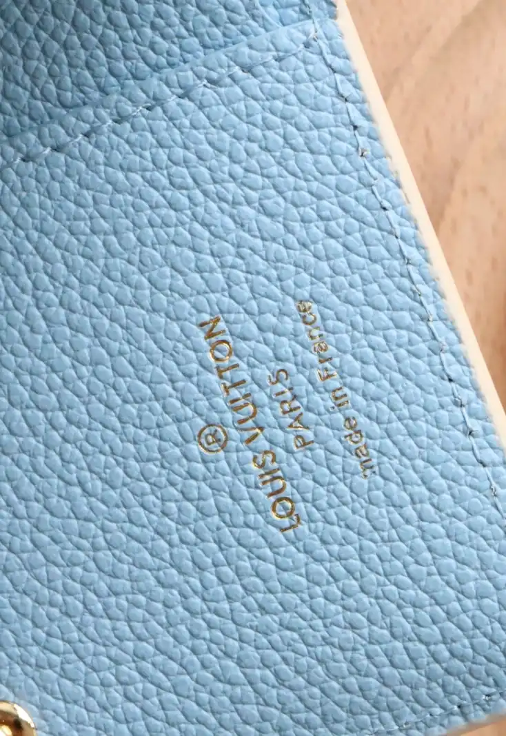 LV Wallets 4178F-0052