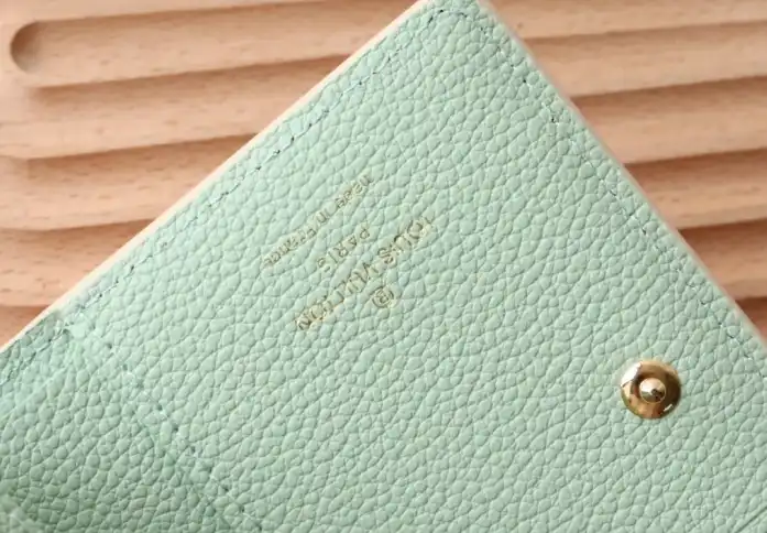 LV Wallets 4178F-0053