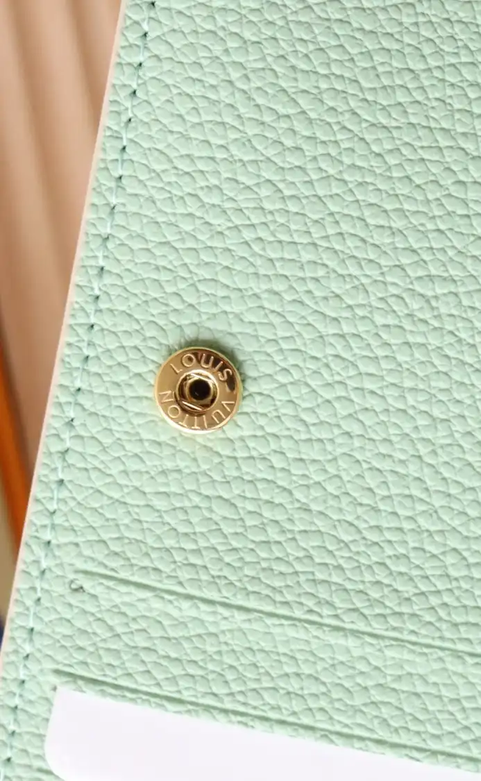 LV Wallets 4178F-0053