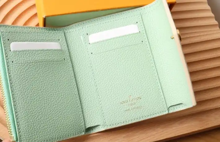 LV Wallets 4178F-0054